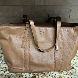 Tote good condition